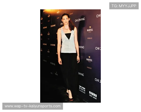 薛明：过去的每一步都是通往未来的礼物，过去的都会过去,该来的都在路上,愿你被时光温柔相待